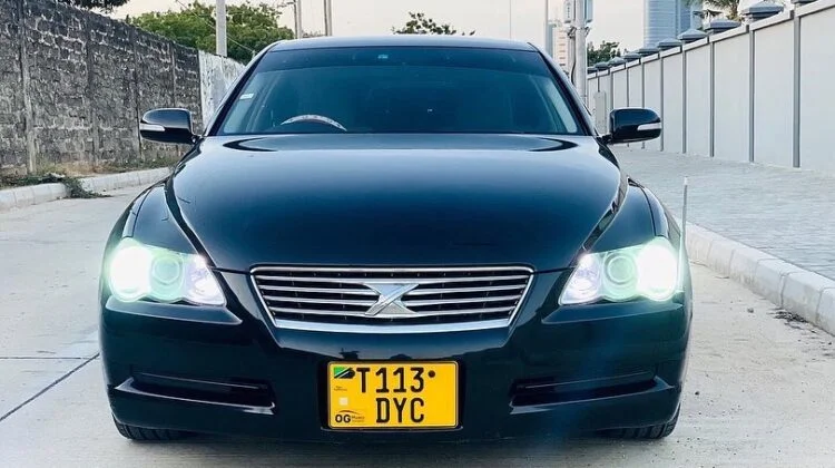 Toyota crown athlet