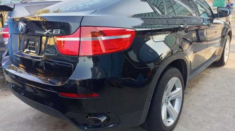 BMW X6 PRICE MILION 80 ONLY