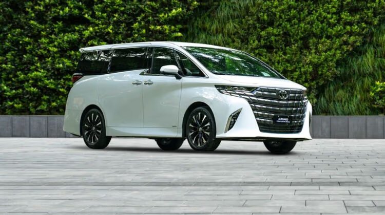 Toyota Alphard 2024