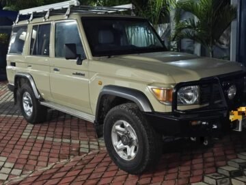 IINAUZWA TOYOTA LANDCRUISER LX PRICE TAG 125,000,000/=