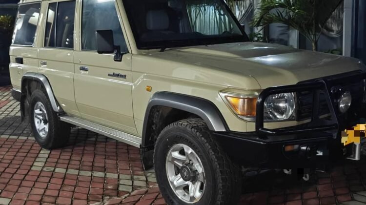 IINAUZWA TOYOTA LANDCRUISER LX PRICE TAG 125,000,000/=