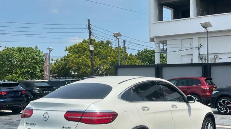 MERCEDES BENZ GLC